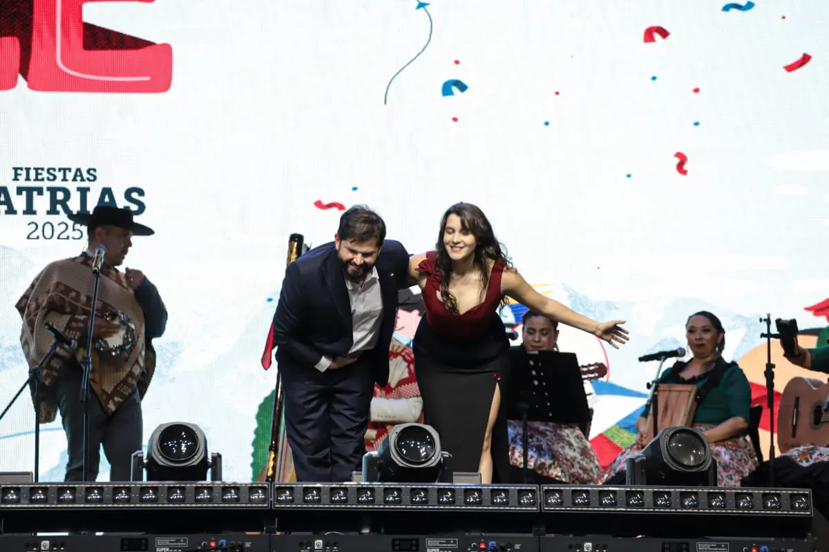 Presidente Boric y Paula Carrasco Fotógrafo Cristian Daniel González Henríquez para The Times en Español